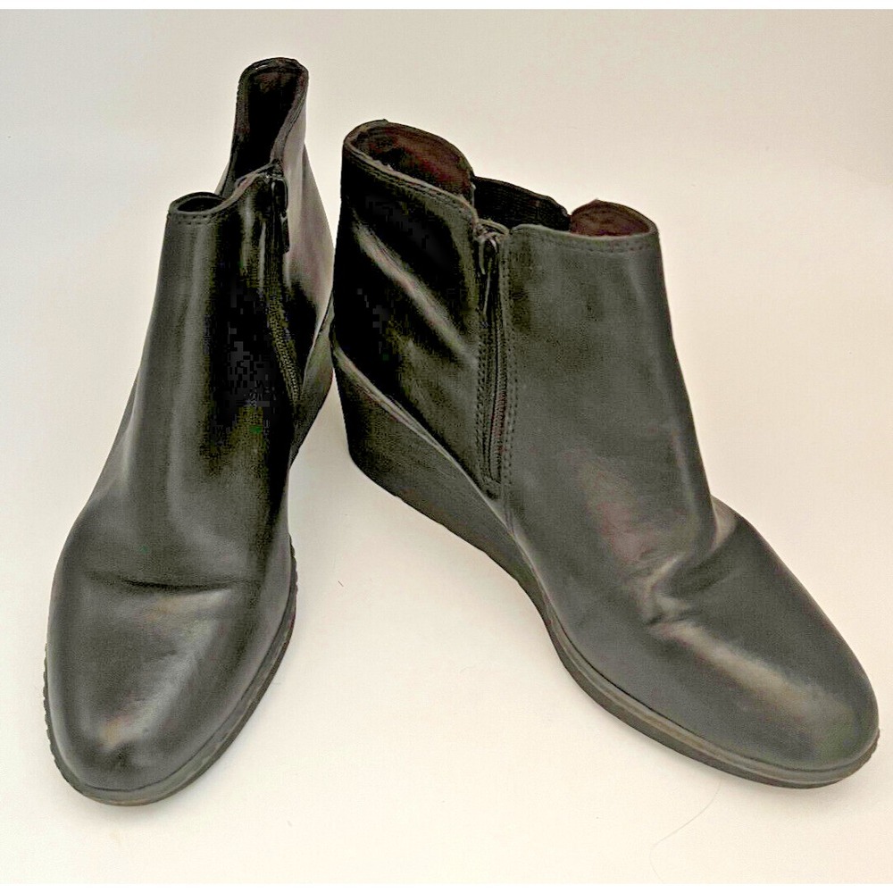 Womens Clarks Collection Boots Black Leather Side Zip Casual 3" Heel Size 9 M